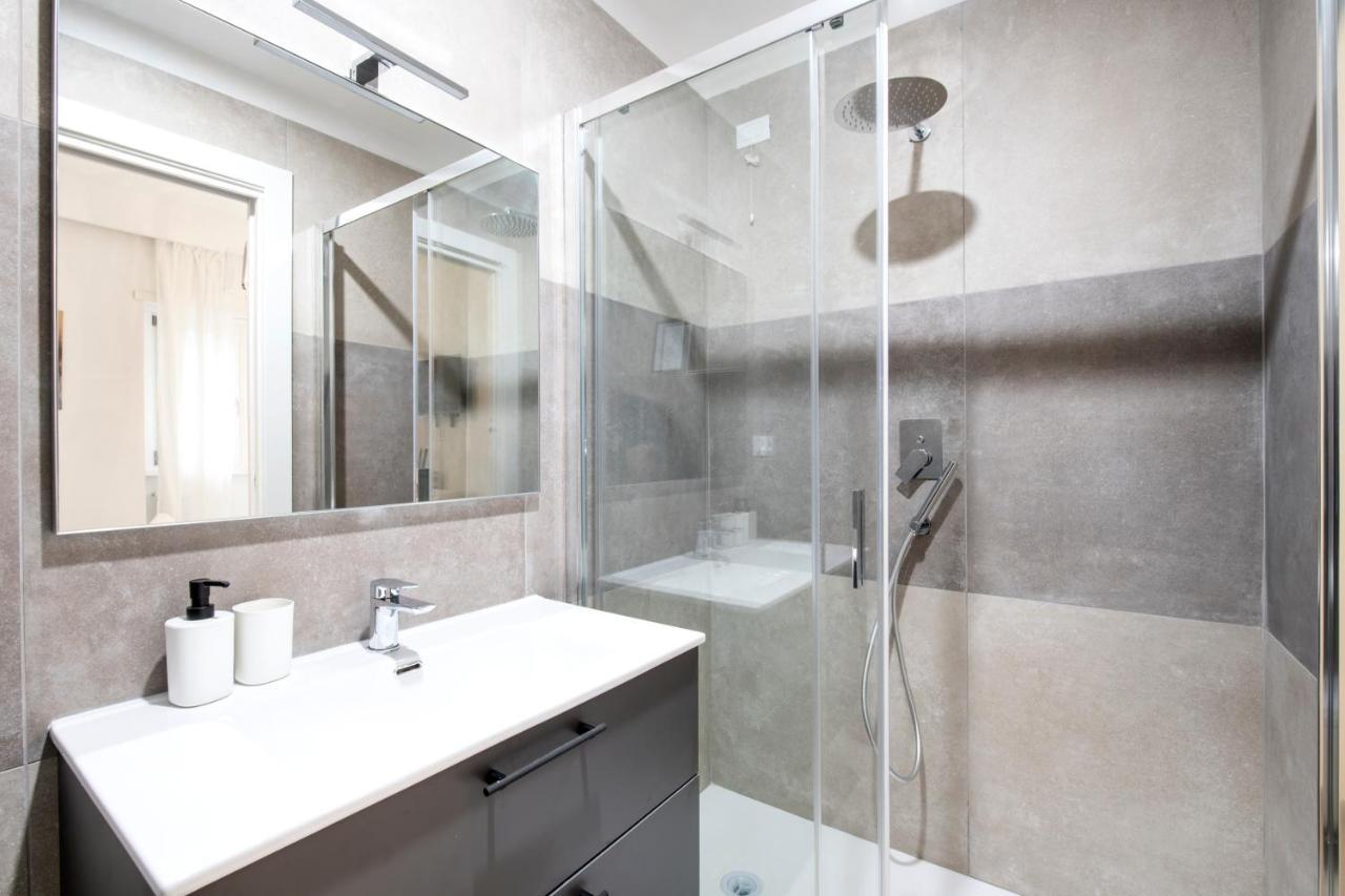 Easystayrome 10 Pax 3 Baths 1 Min From Metro Exterior foto